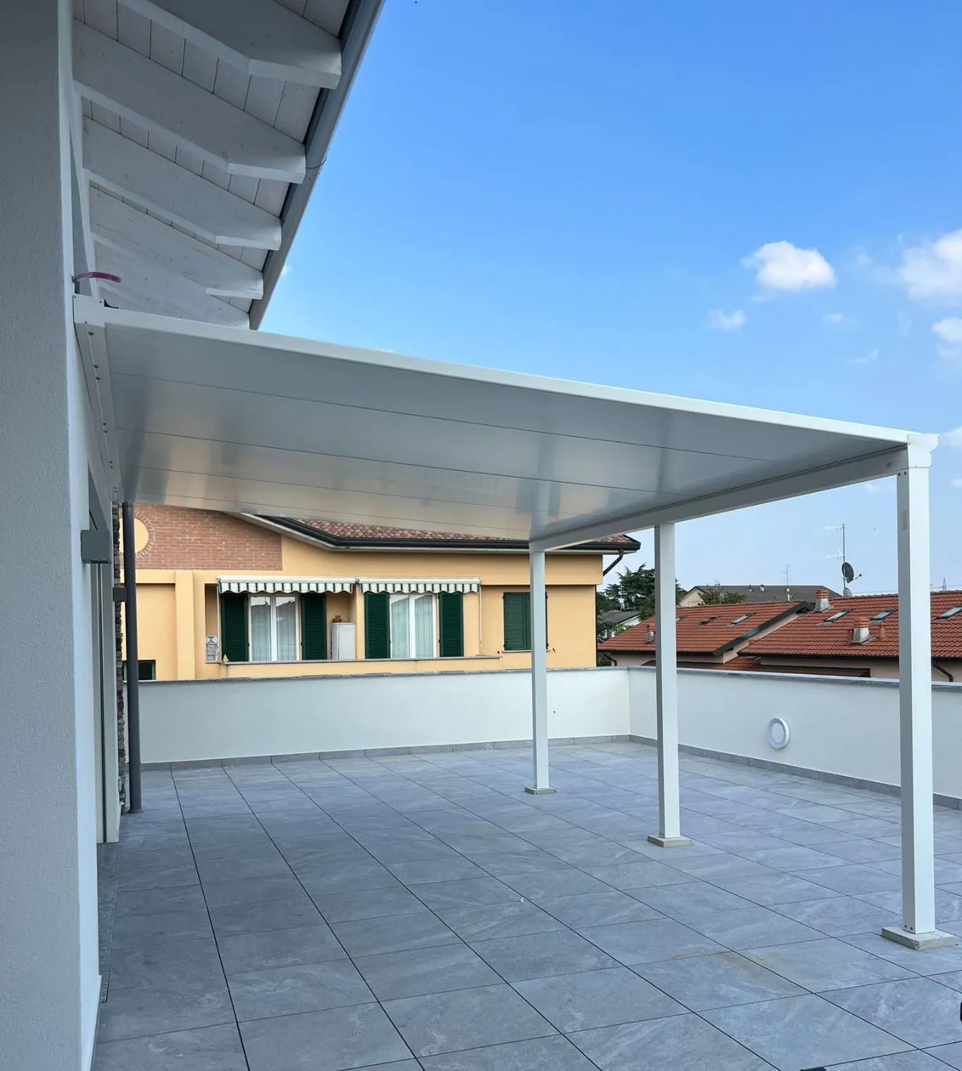 coperture-bioclimatiche-a-milano
