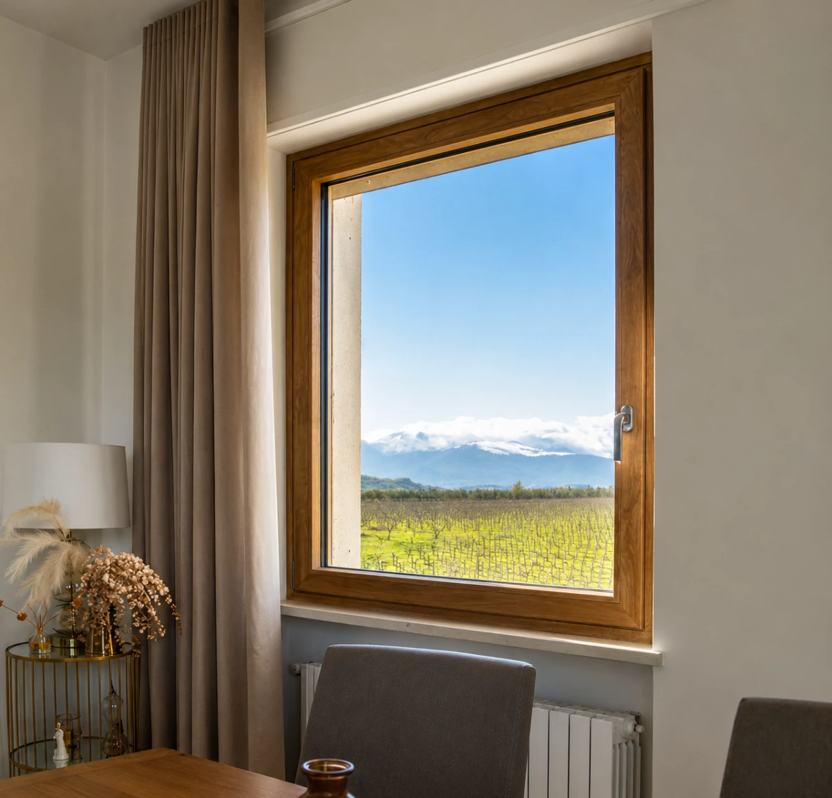 serramento-effetto-legno-naturale-con-vista-sulla-campagna